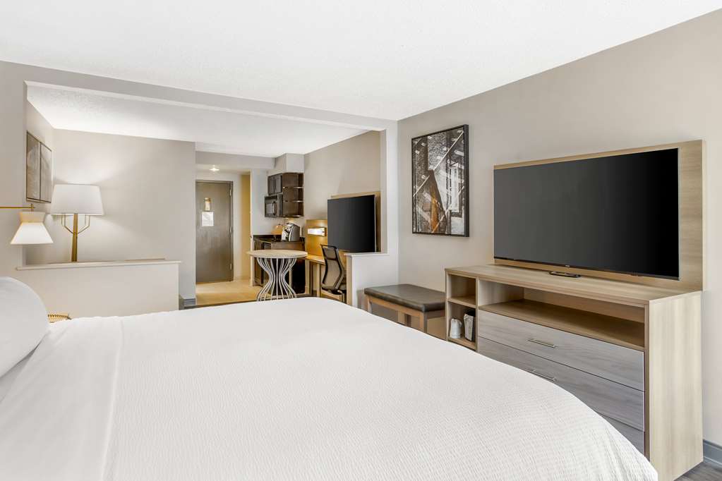 Best Western Plus Heritage Rail Inn & Suites Image