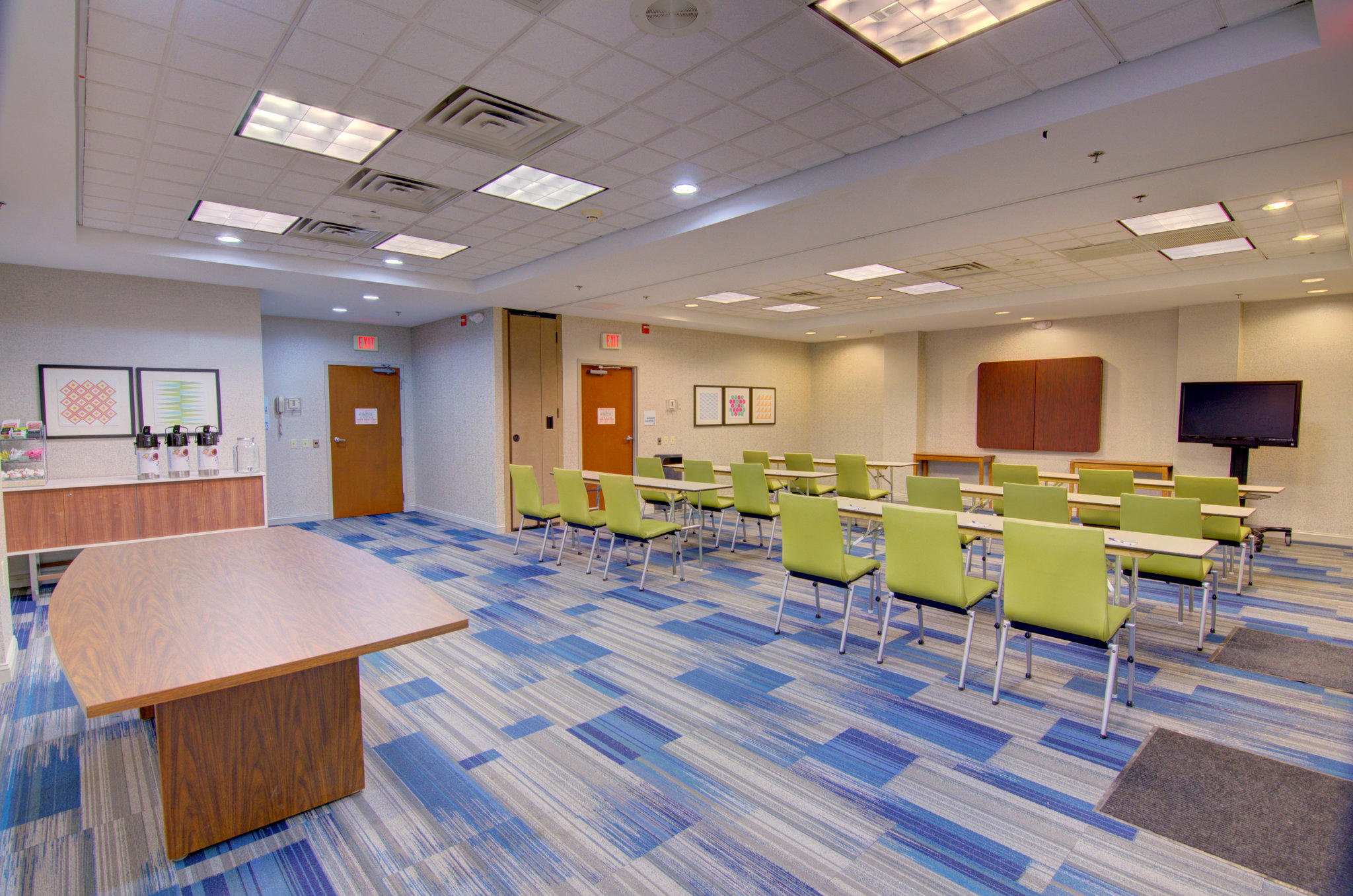 Holiday Inn Express & Suites Blacksburg - University Area Photo