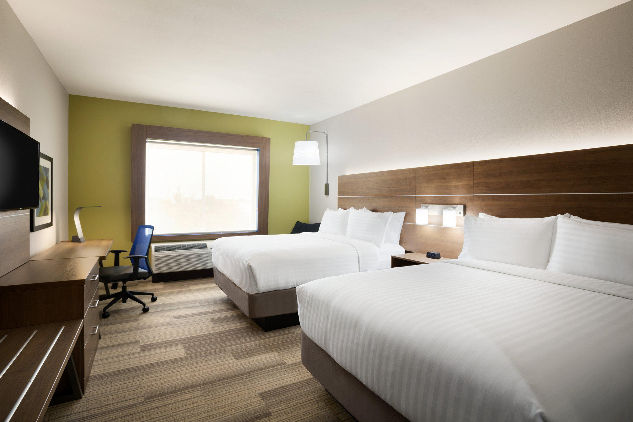 Holiday Inn Express & Suites McAllen - Medical Center Area Photo