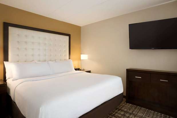 Images Embassy Suites by Hilton Oklahoma City Downtown Medical Center