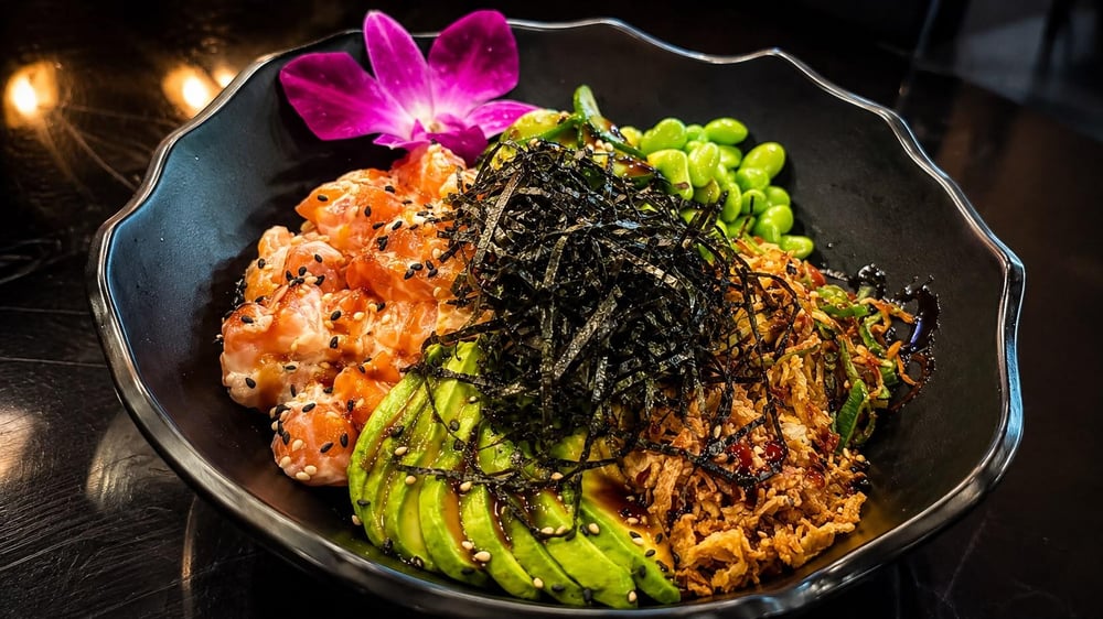 Salmon Love Poke Bowl