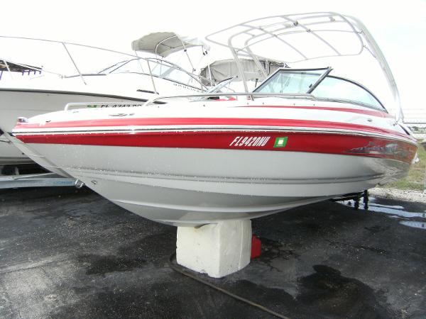 2007 Crownline 230 LS