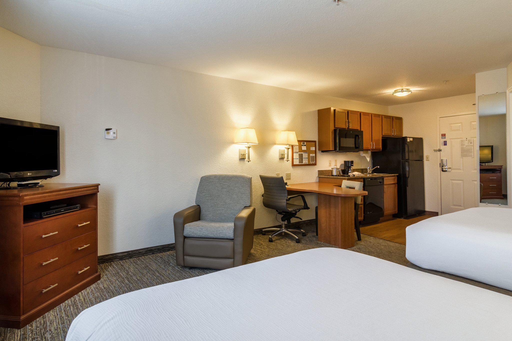 Candlewood Suites Jacksonville East Merril Road Photo