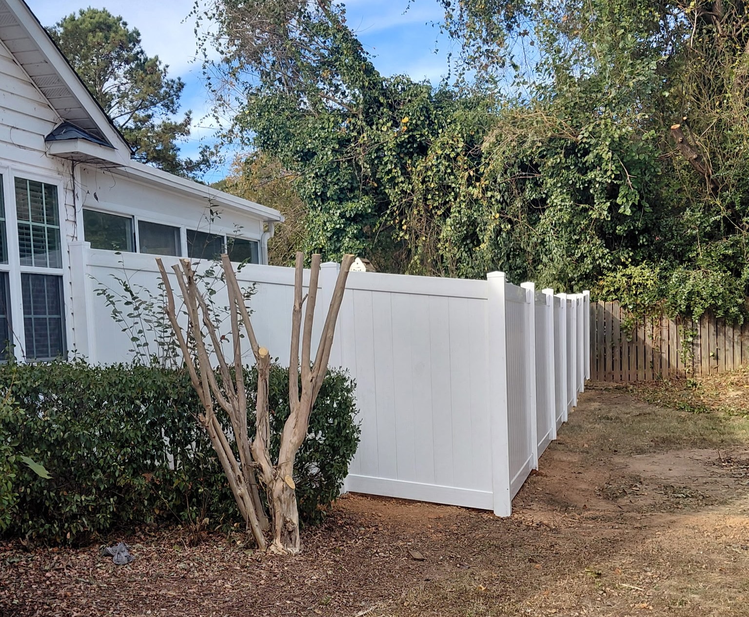 B Line Fencing & Services Image