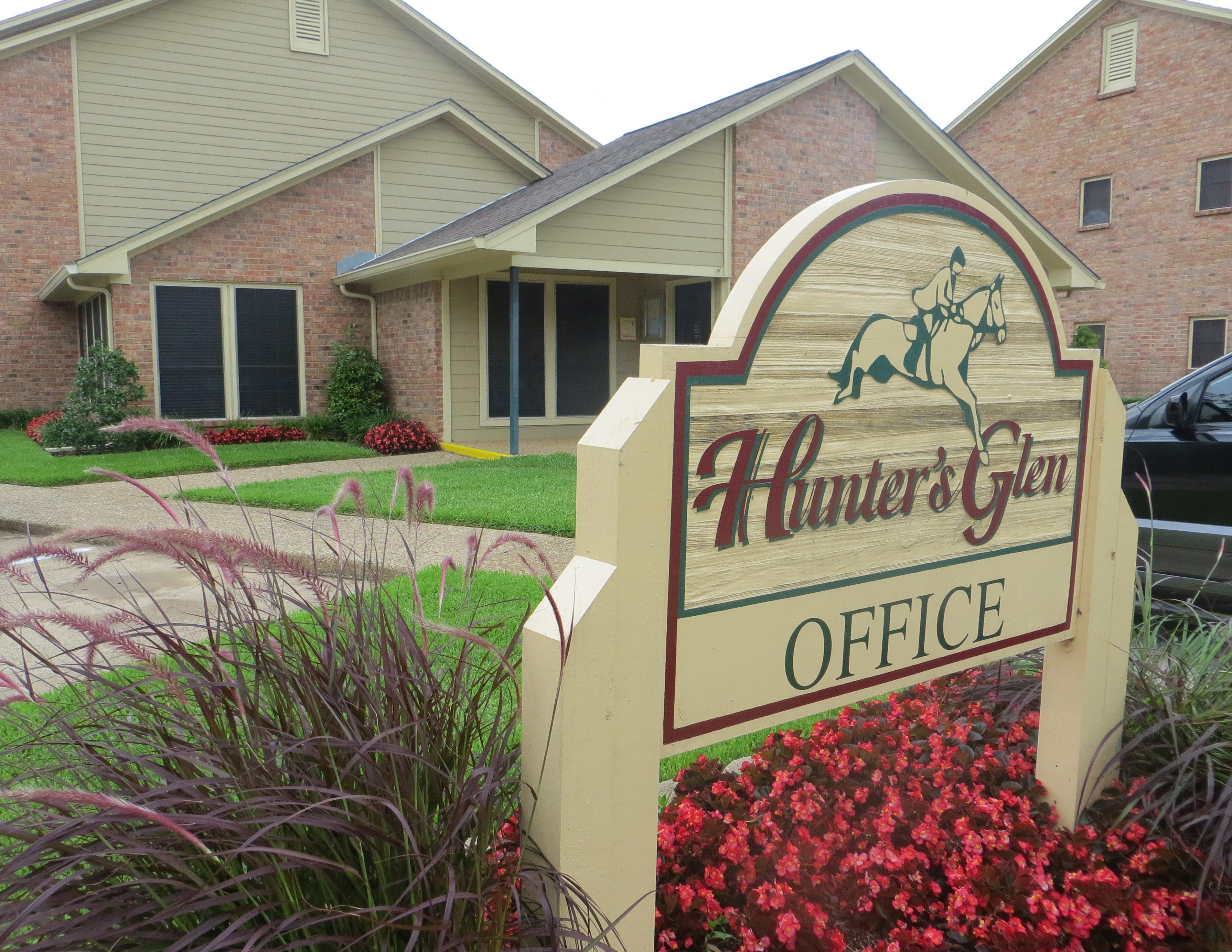 Hunter’s Glen Apartments Photo