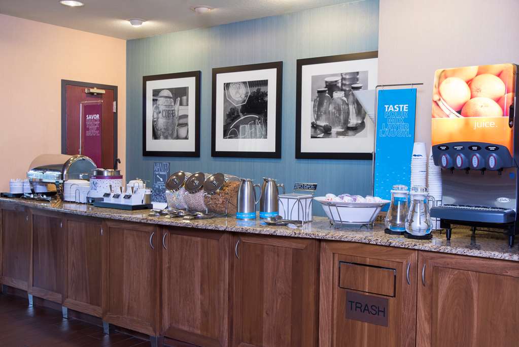 Hampton Inn Midland Image