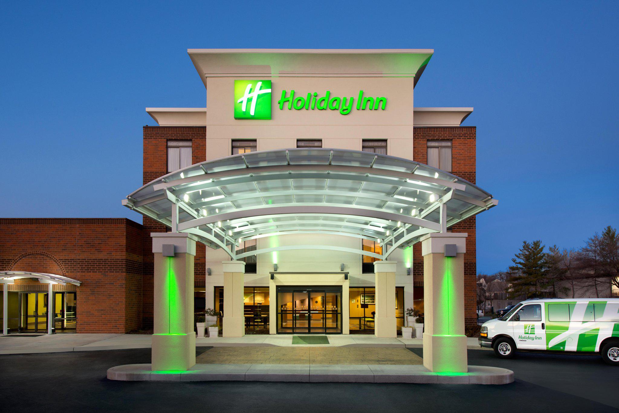 Holiday Inn St. Louis-South County Center Photo