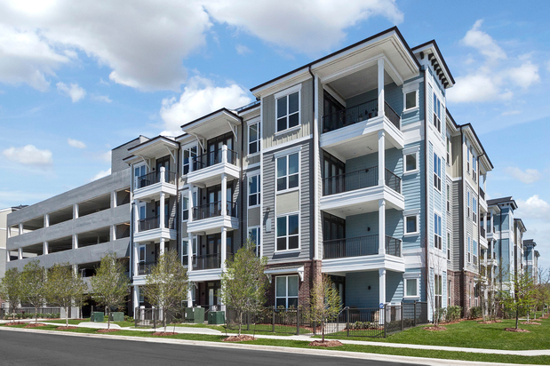 Images Holden Heights Apartments in Houston, TX