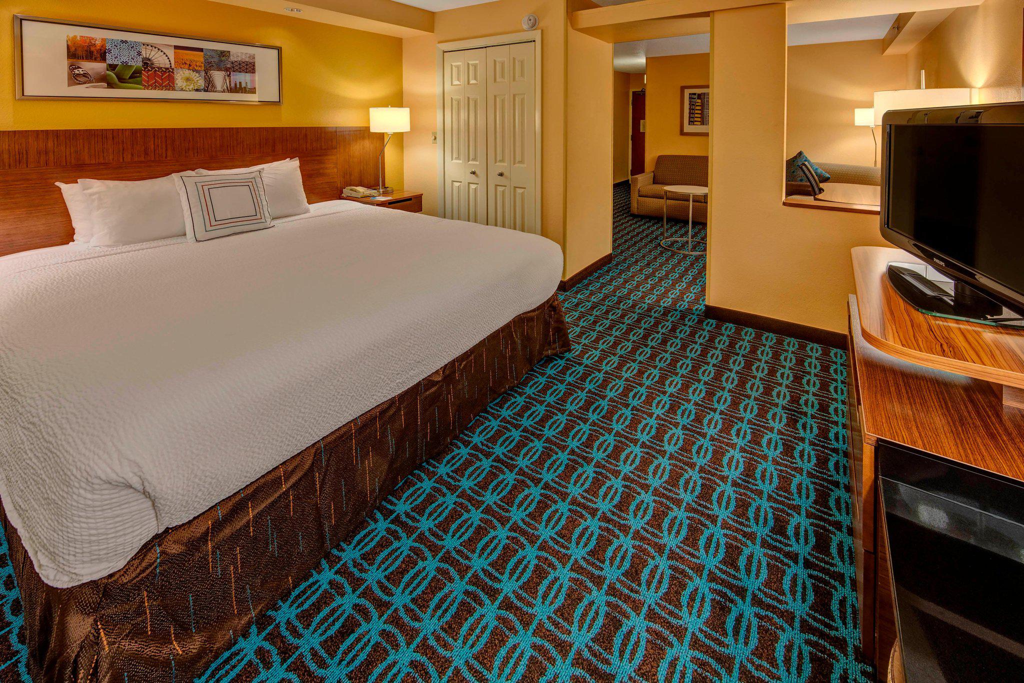 Fairfield Inn & Suites by Marriott Orlando Near Universal Orlando Resort Photo