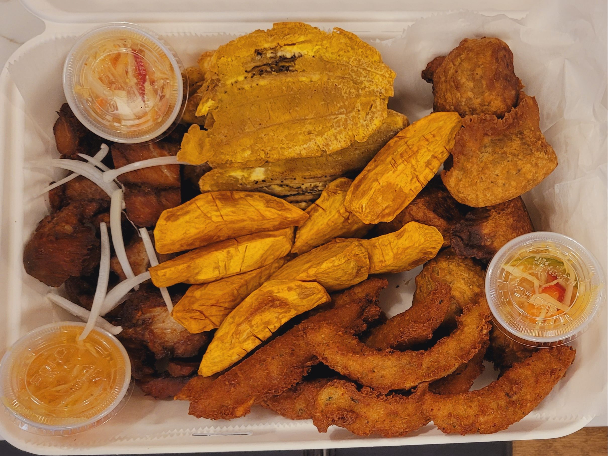 FRITAY SAMPLER (1 Meat of Choice)