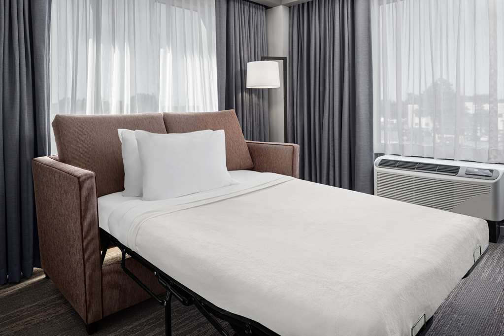 Hampton Inn Boston Woburn Image