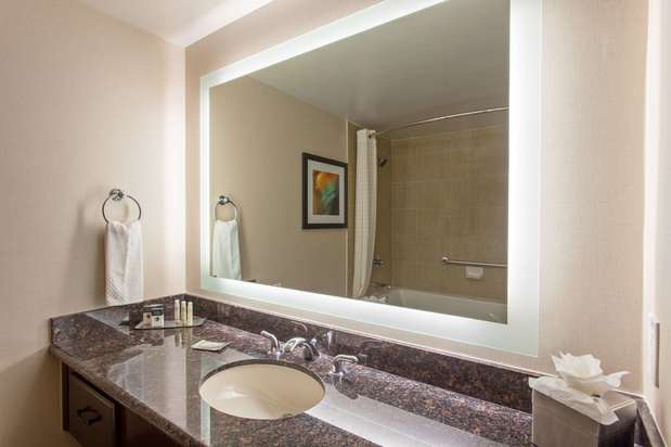 Images DoubleTree by Hilton Hotel San Bernardino