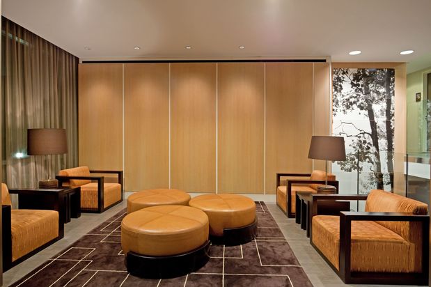 Images Hotel Indigo Boston - Newton Riverside