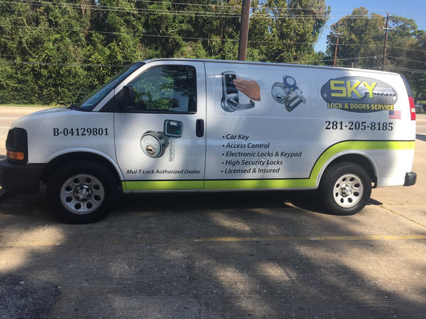 Images Sky Lock & Doors Service