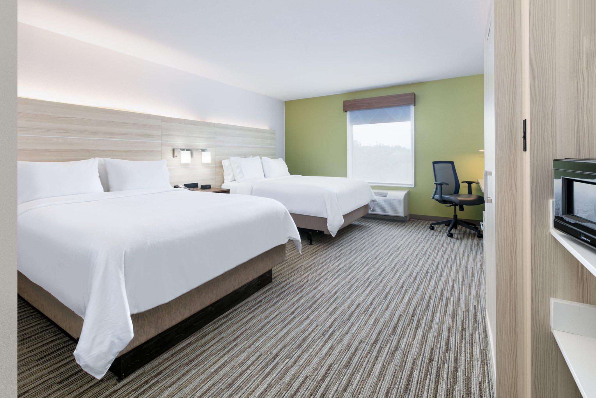 Holiday Inn Express Hillsboro I-35 by IHG Image
