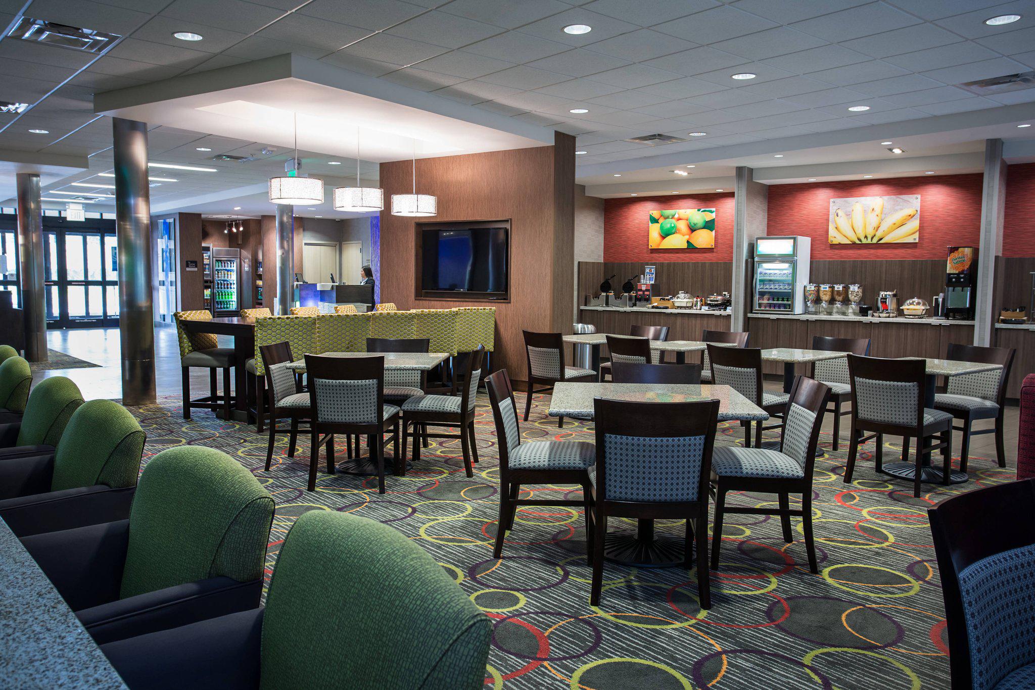 Fairfield Inn & Suites by Marriott Moscow Photo