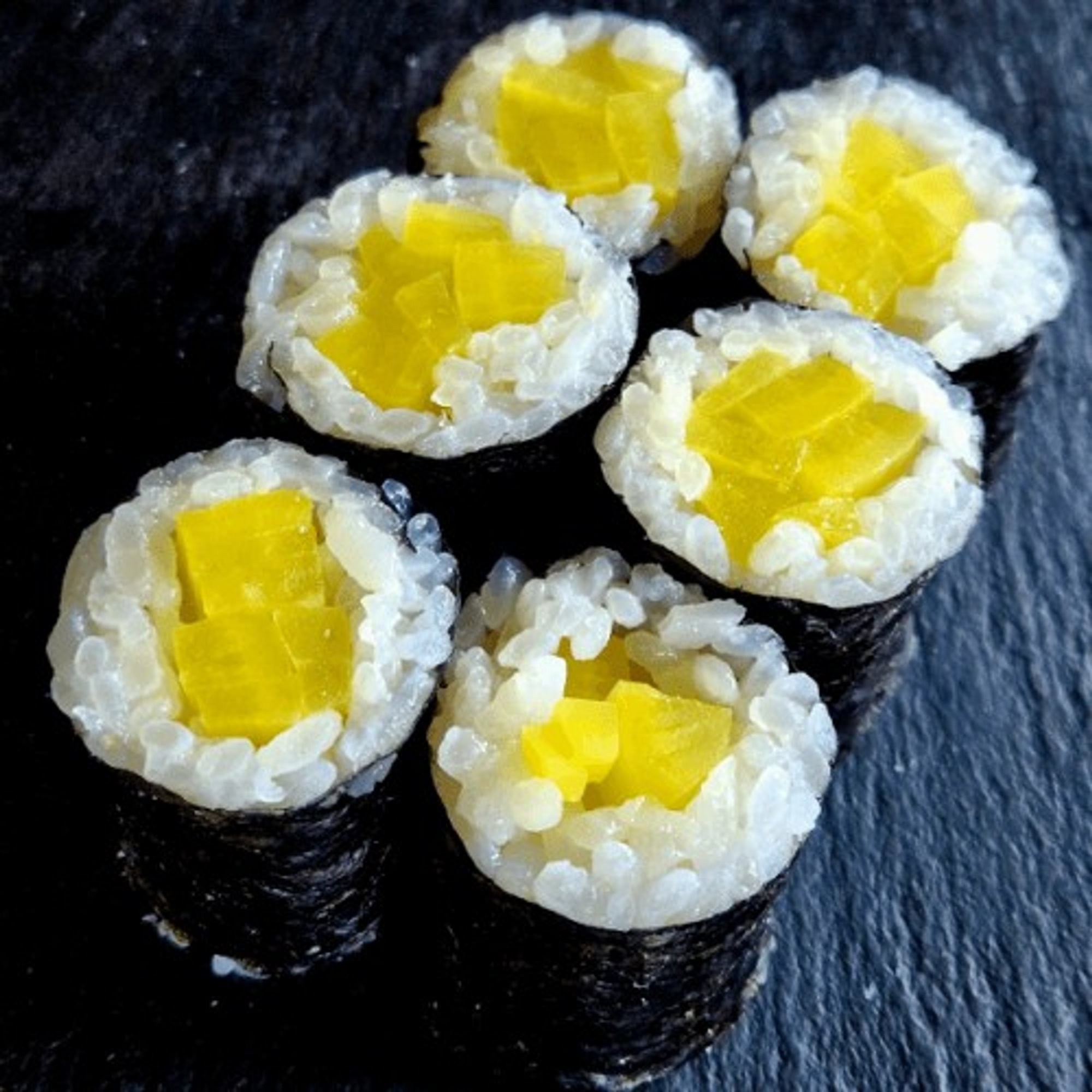 Oshinko Roll