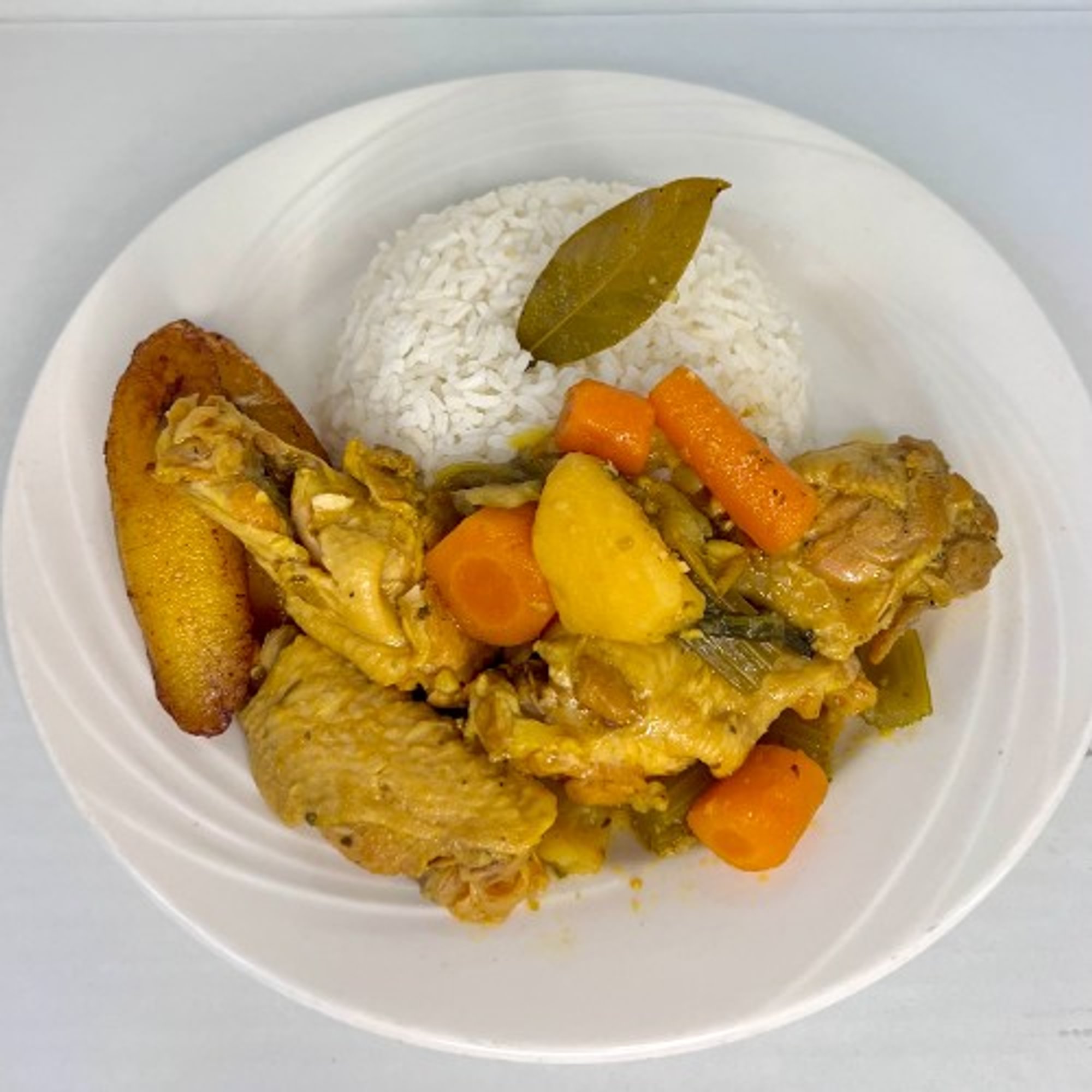 Pollo Guisado
