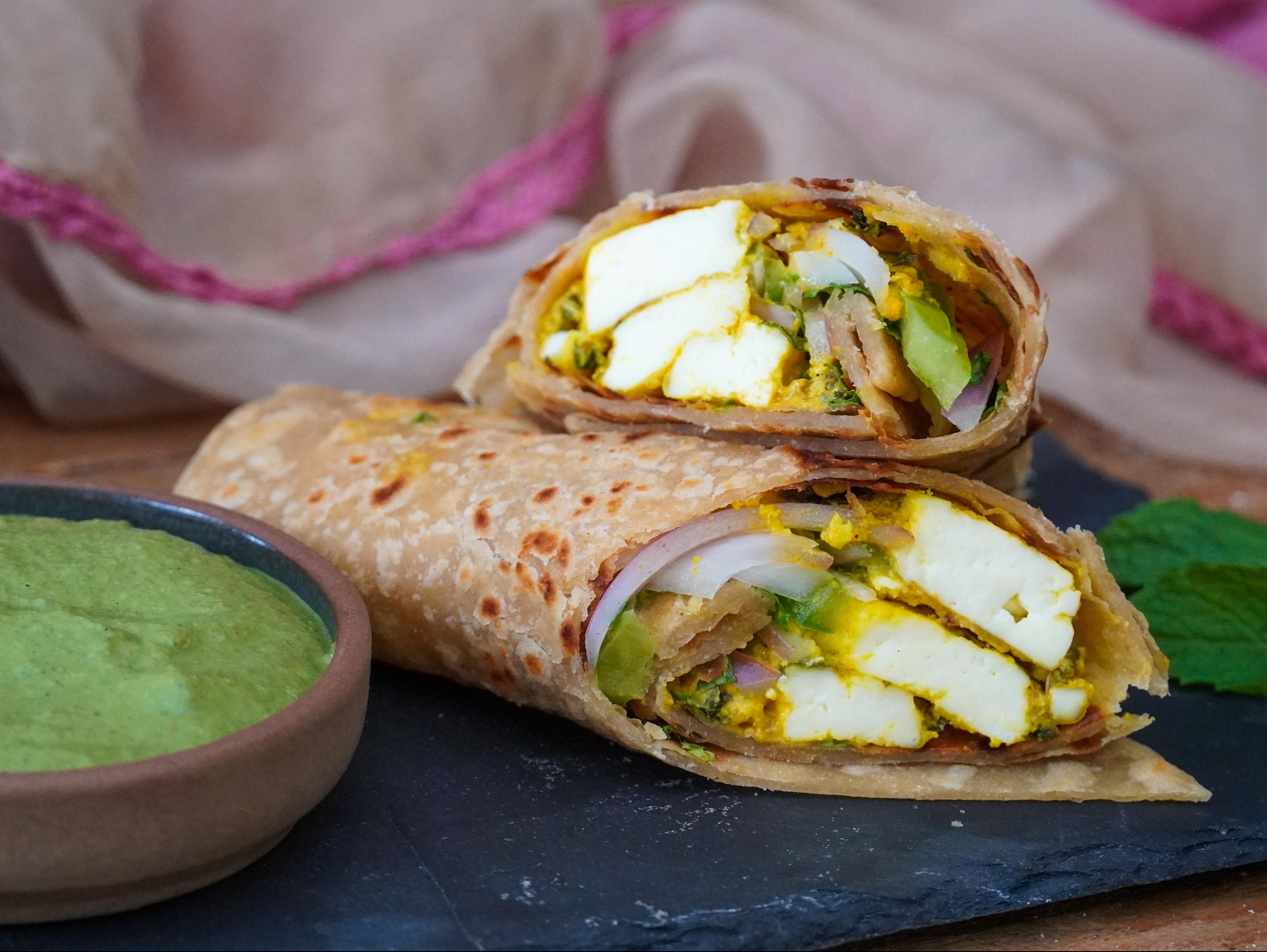 PANEER ROLL 2pc