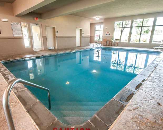 Images Sleep Inn & Suites Lake of the Ozarks