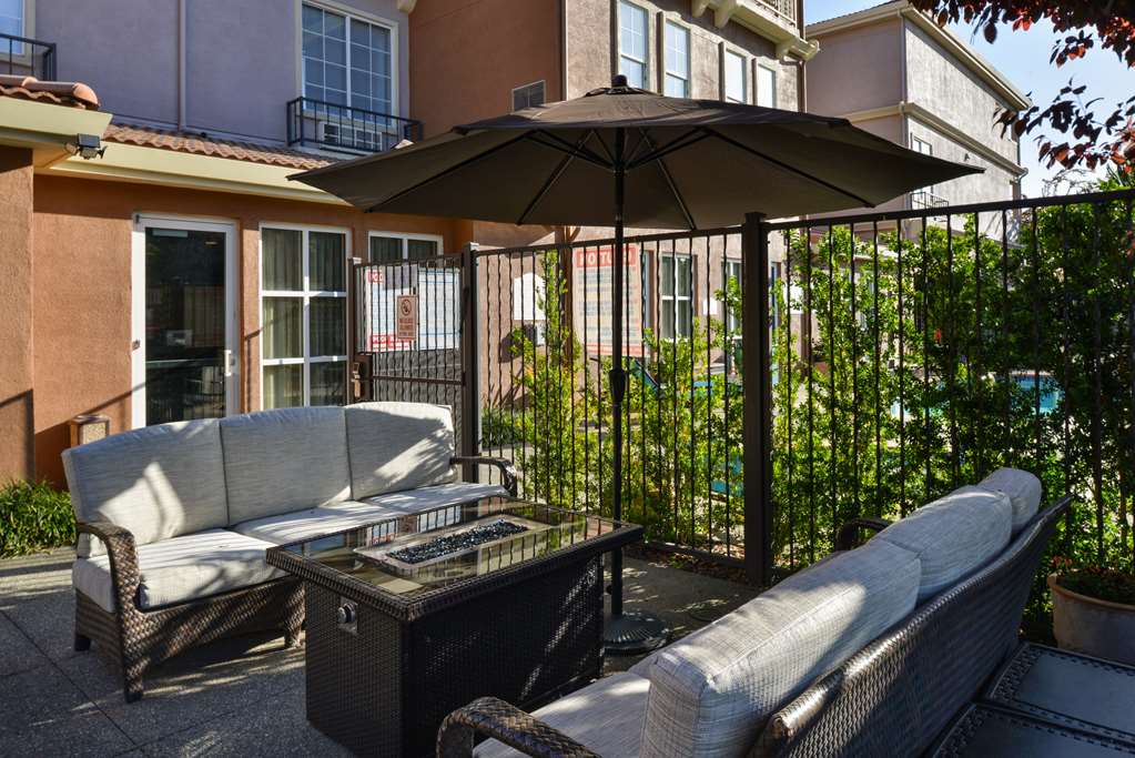 Hilton Garden Inn Napa Image