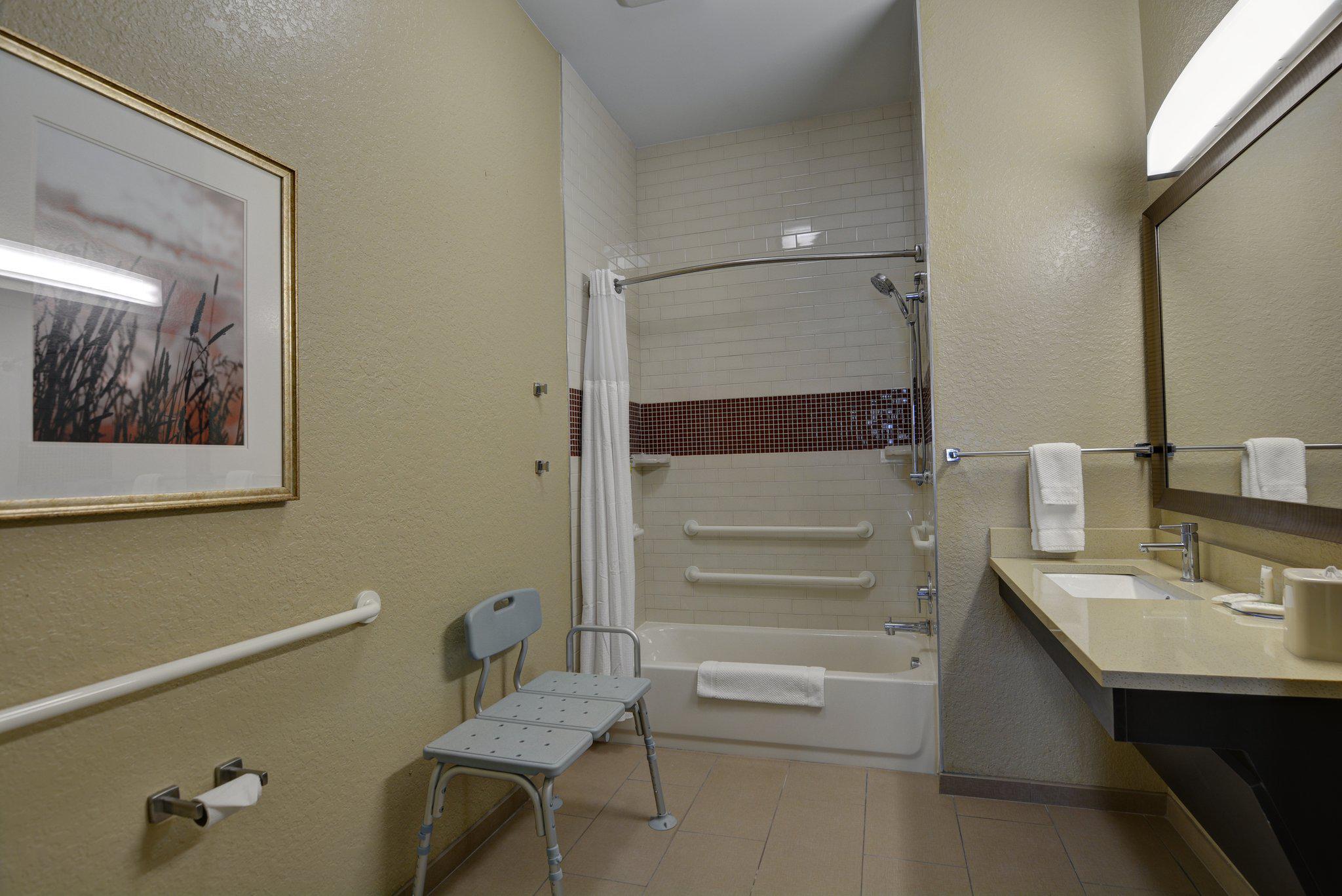 Staybridge Suites Lakeland West Photo