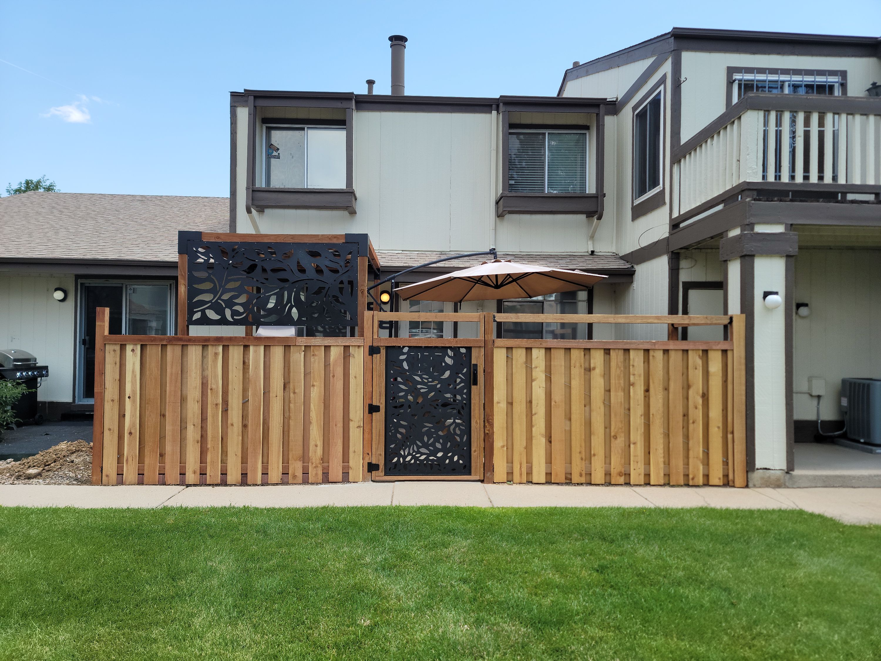 Dark Horse Handyman Image