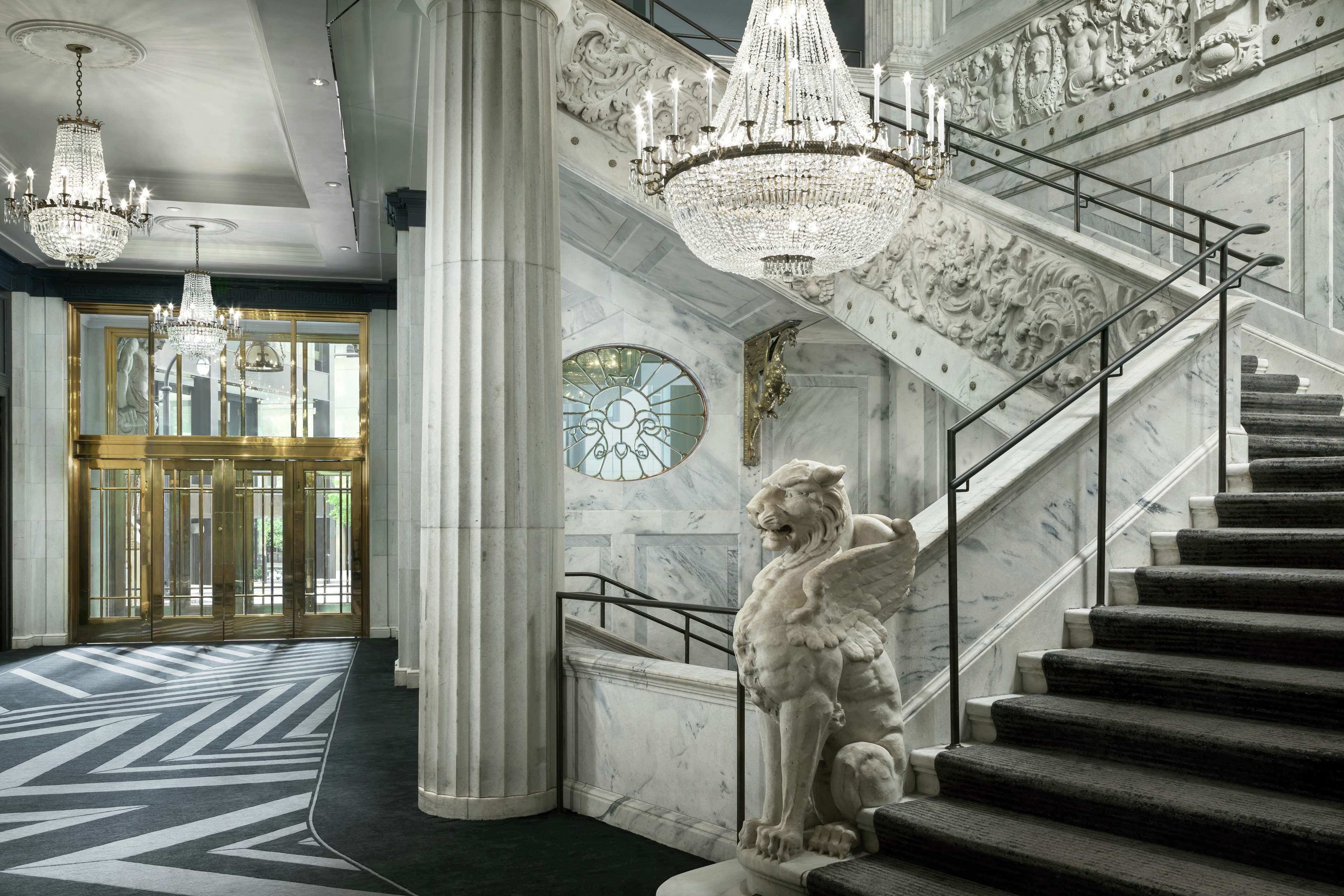 The Candler Hotel Atlanta, Curio Collection by Hilton Photo