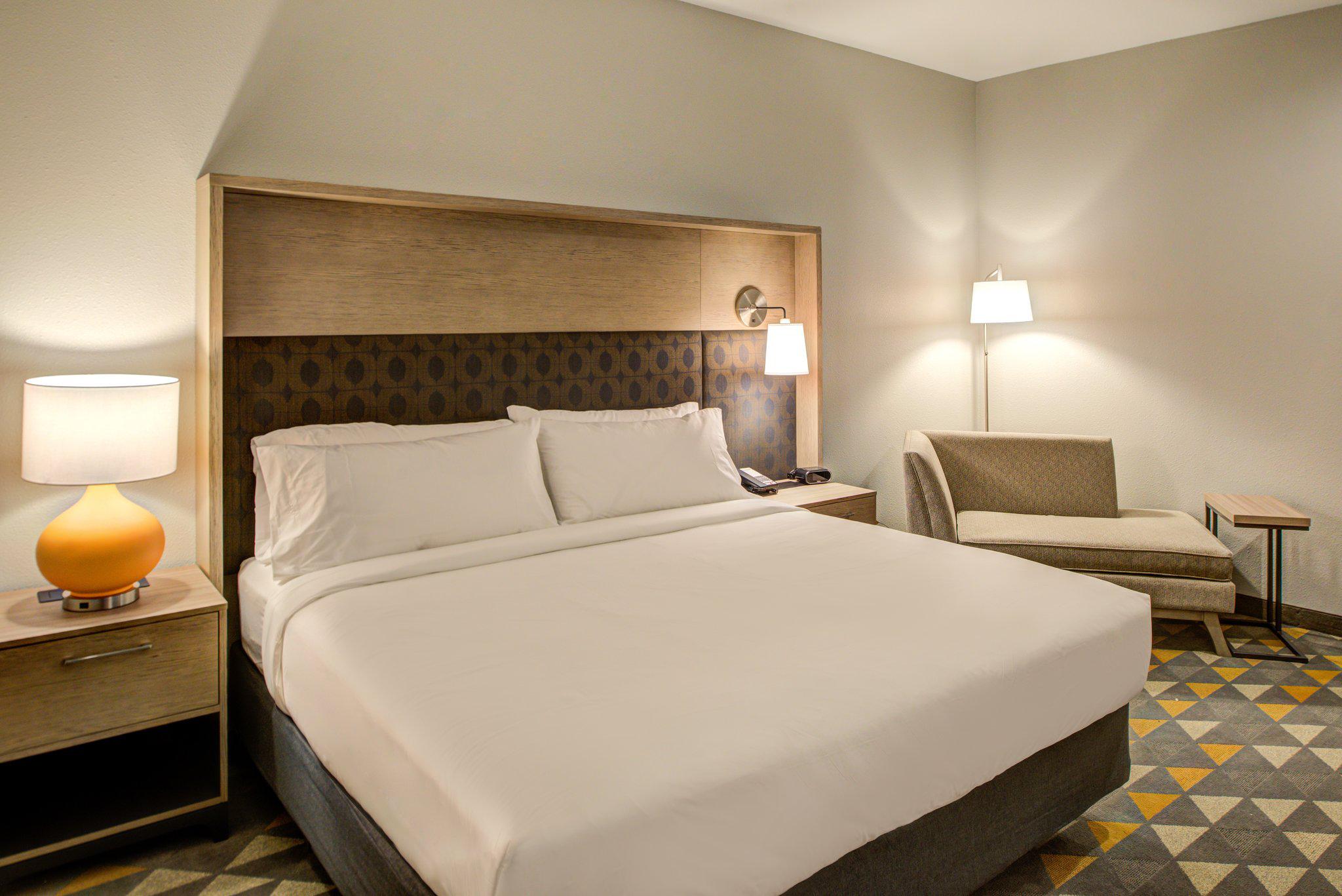 Holiday Inn & Suites Houston West - Katy Mills Photo