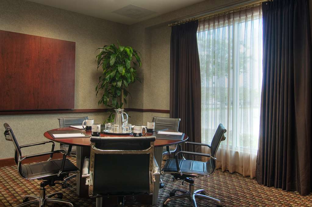 Hilton Garden Inn Houston-Pearland Image