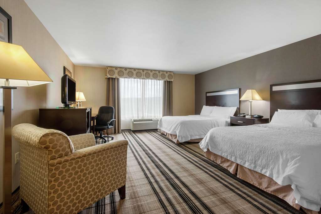 Hampton Inn Meadville Image