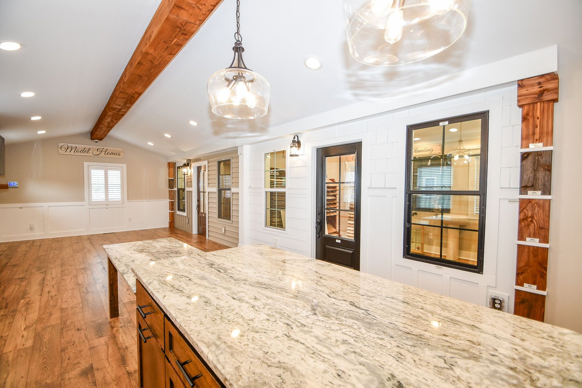 Emerald Pointe Construction, INC Image