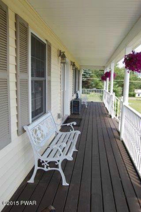 Images Davis R. Chant Realtors