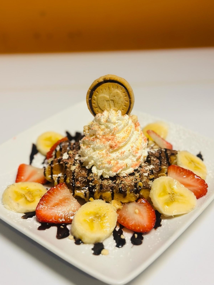 Nutella Strawberry Banana Waffle