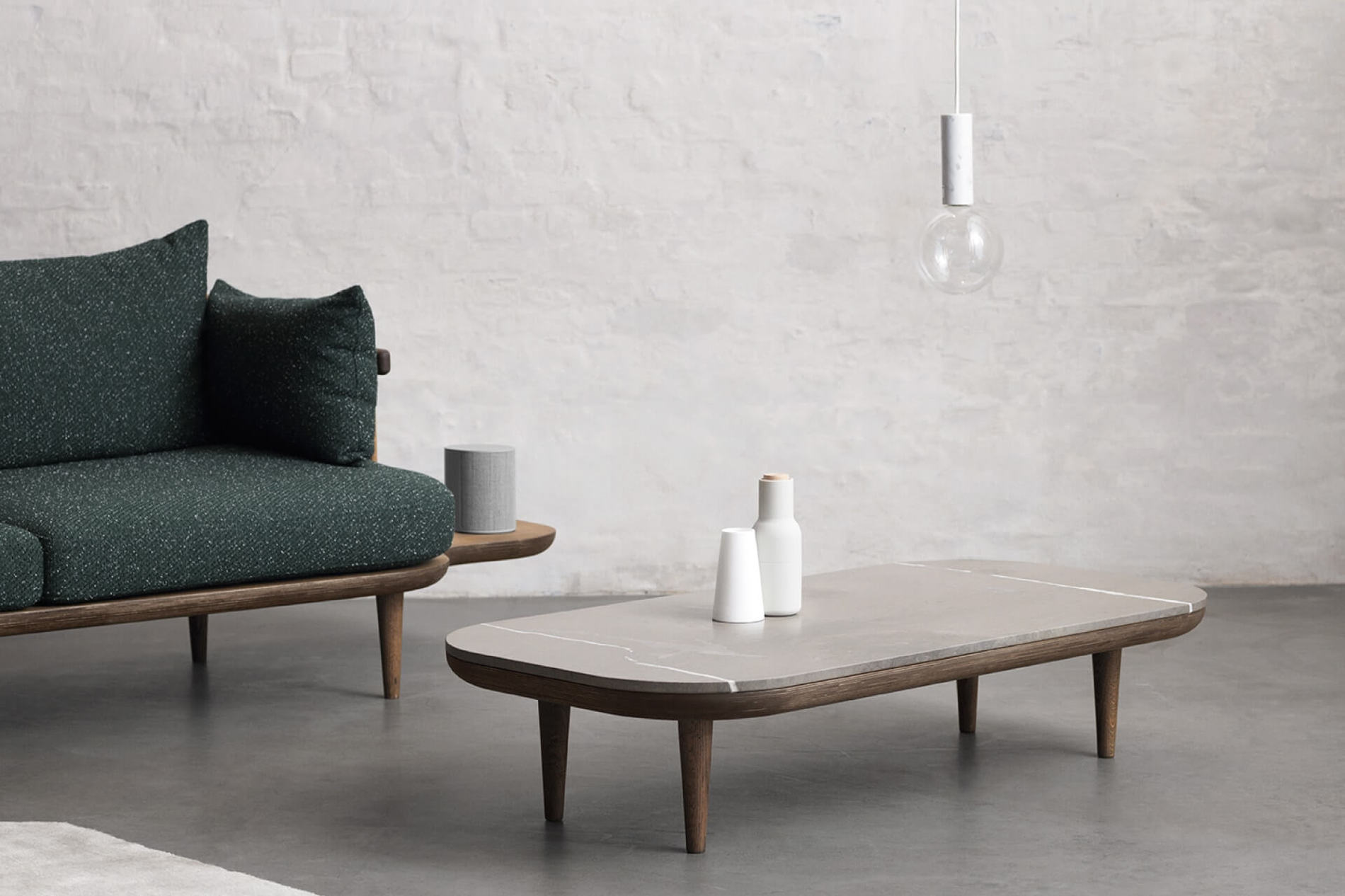 Beoplay M5 in a minimalistic living room