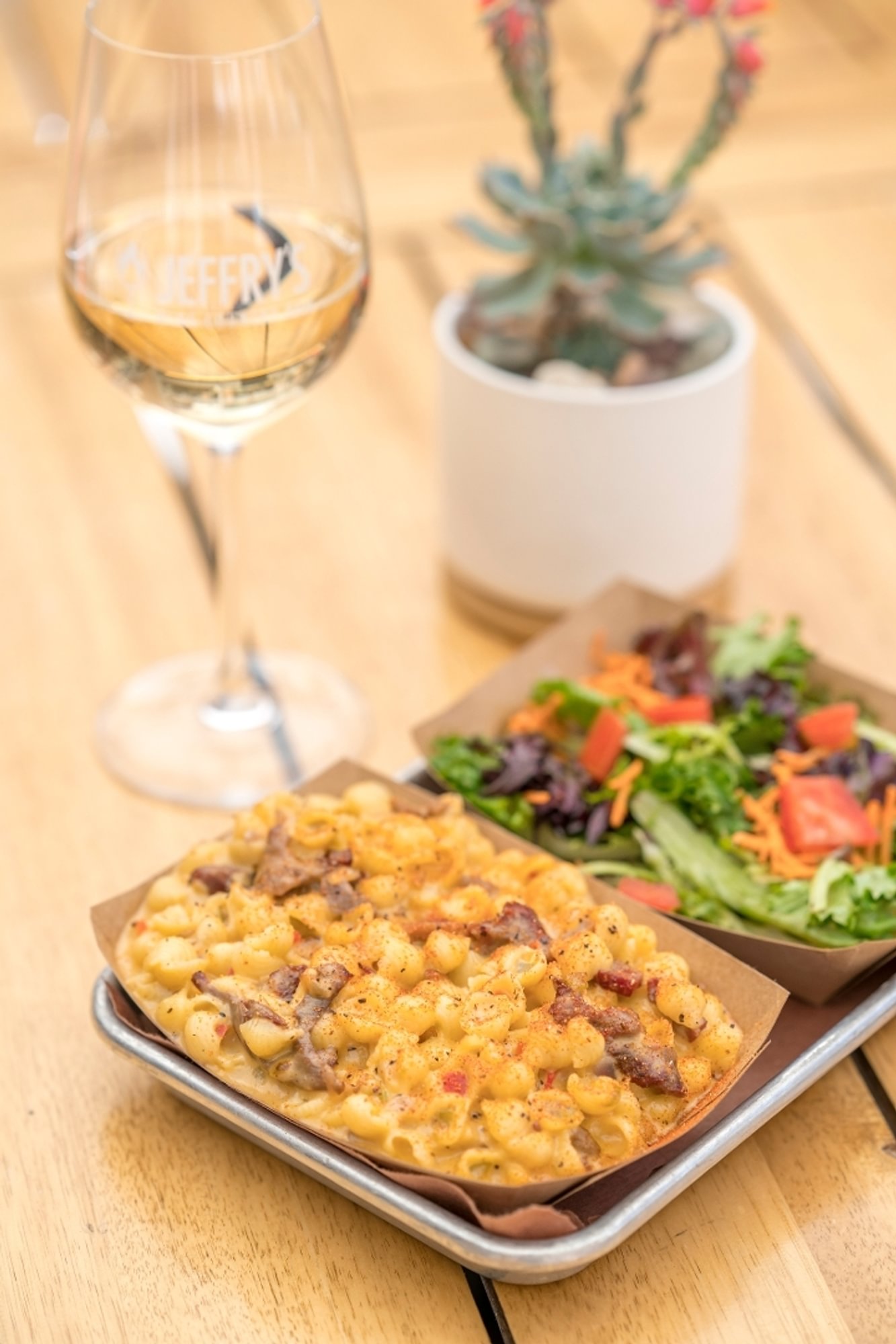 Paso Mac & Cheesesteak