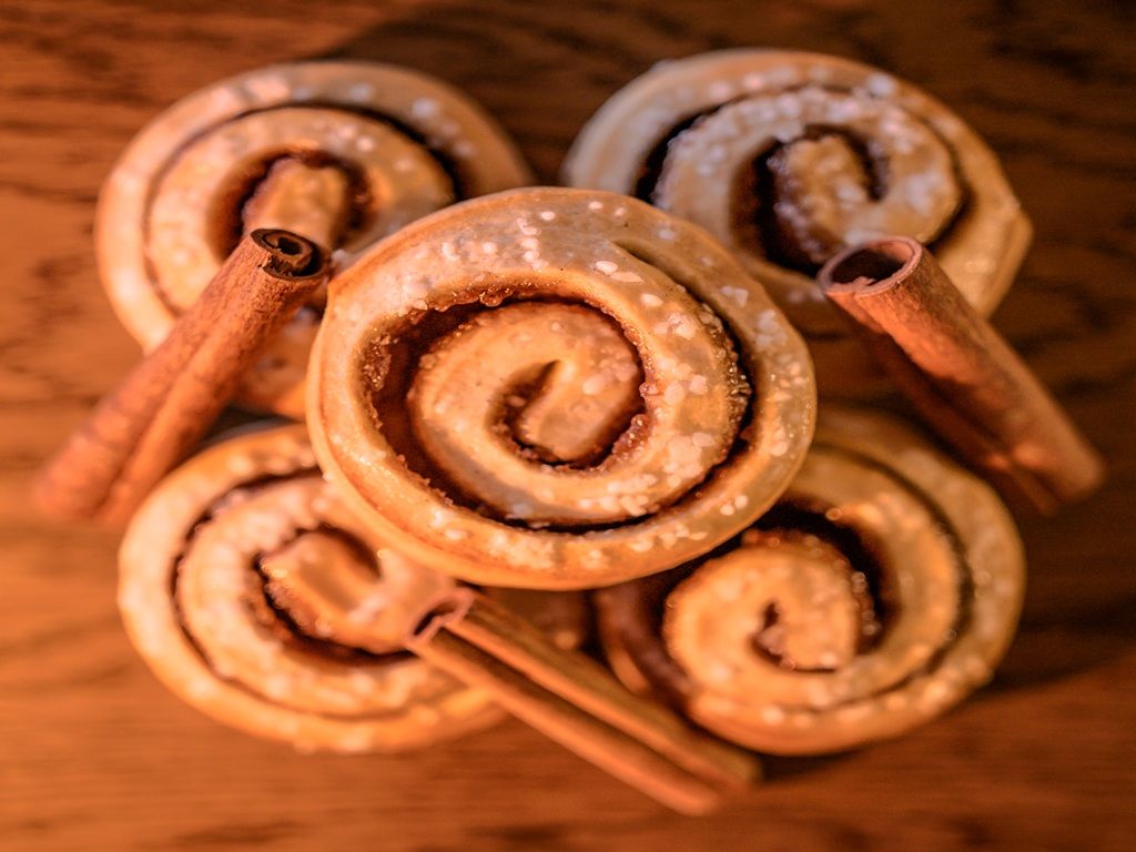 Apple/Cinnamon/Bear Claw