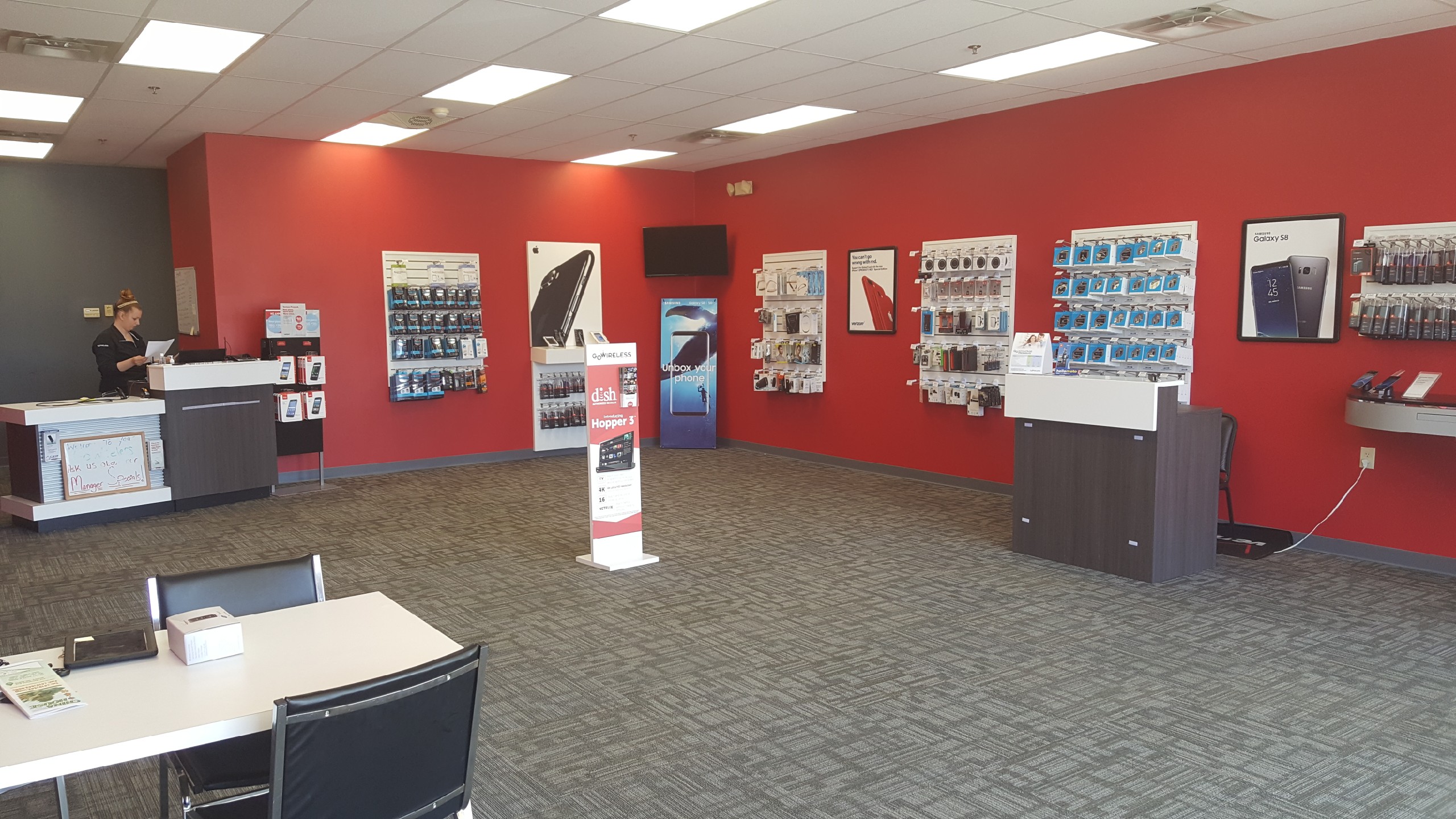 Verizon Authorized Retailer – GoWireless Photo