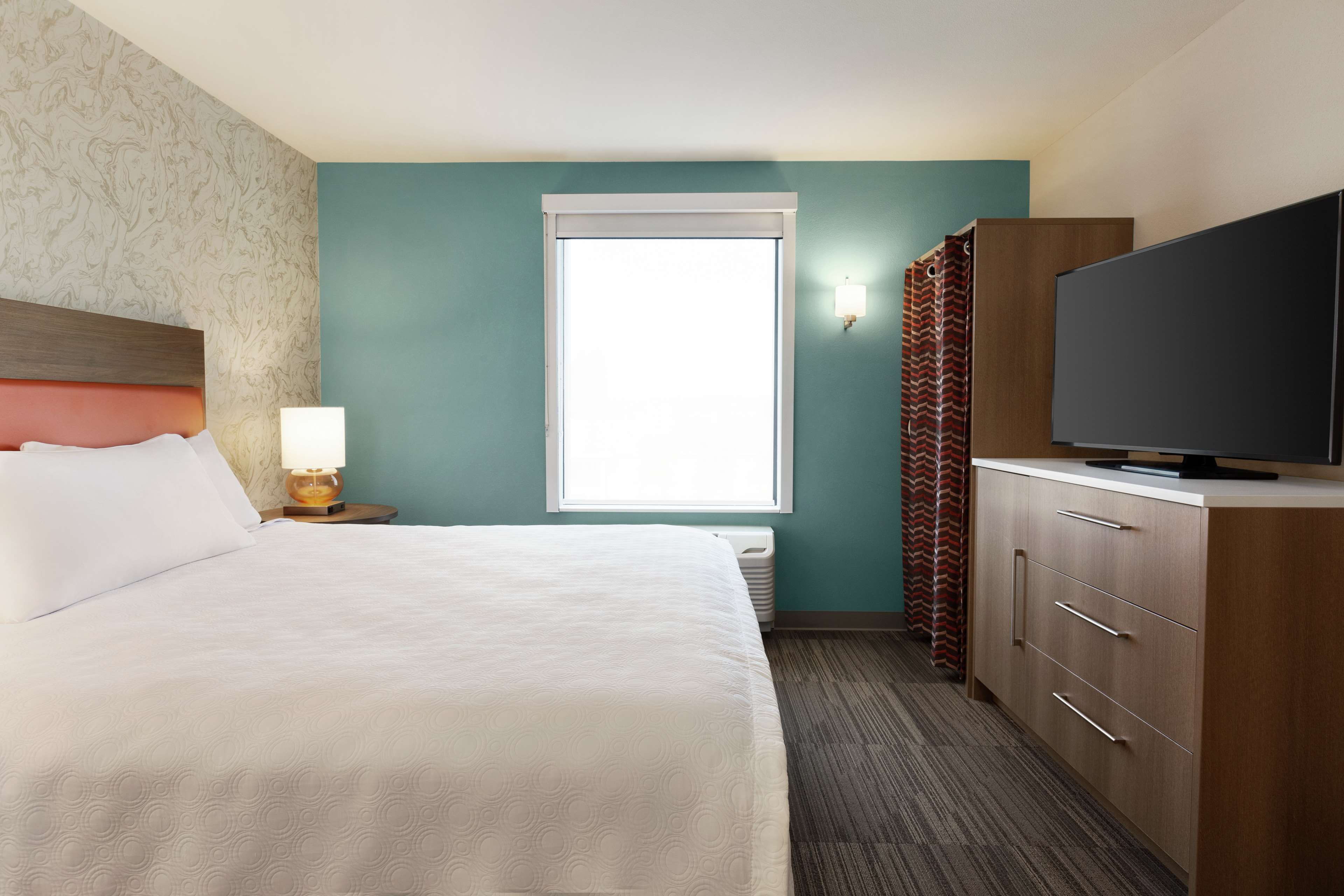 Home2 Suites by Hilton Portland Airport OR Photo