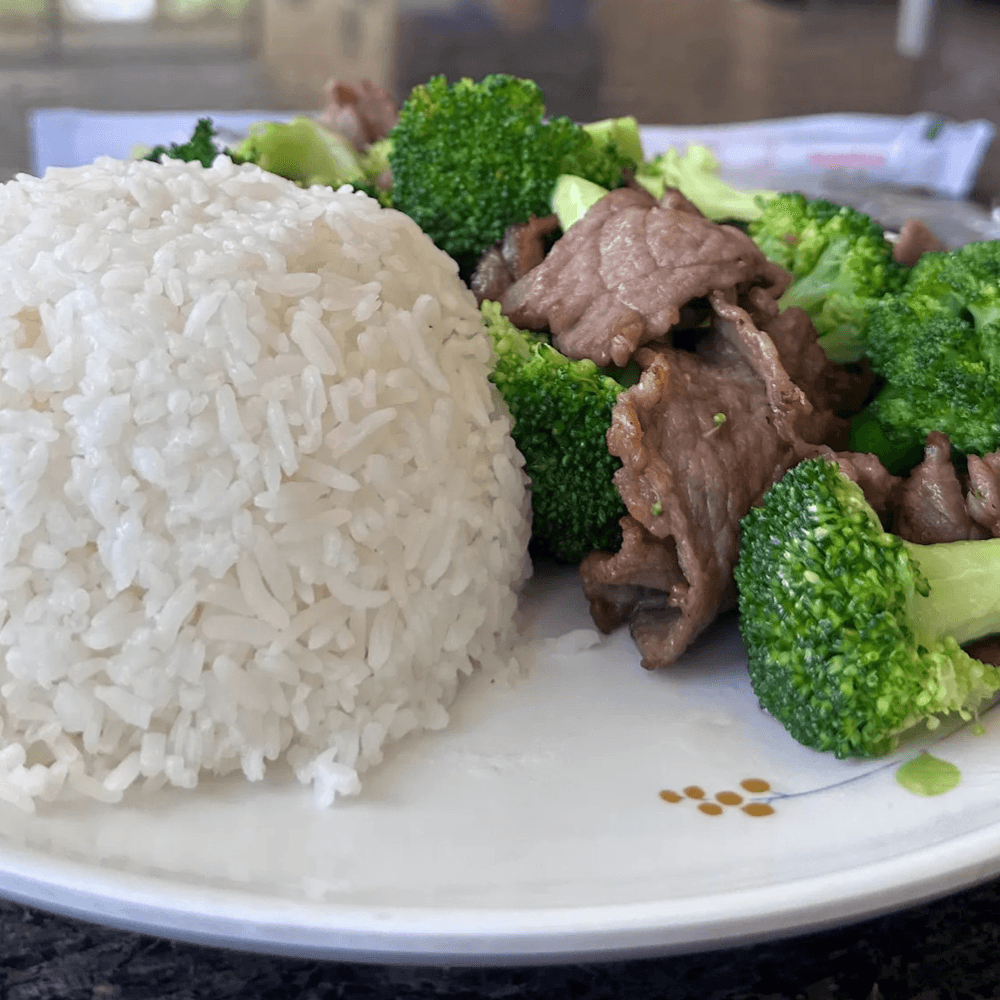M20. Broccoli Beef with Rice