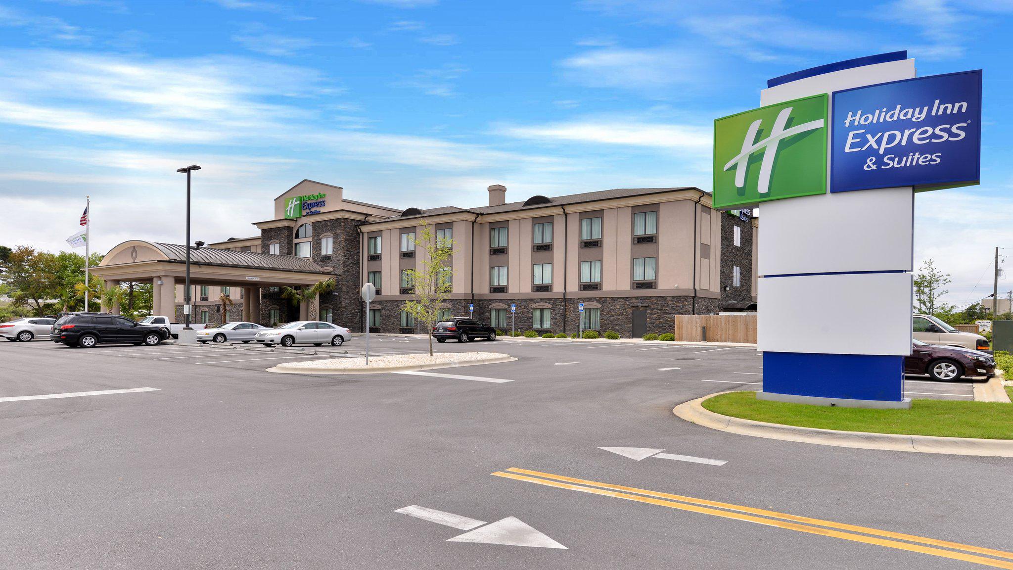 Holiday Inn Express & Suites Ft. Walton Beach - Hurlburt Area Photo