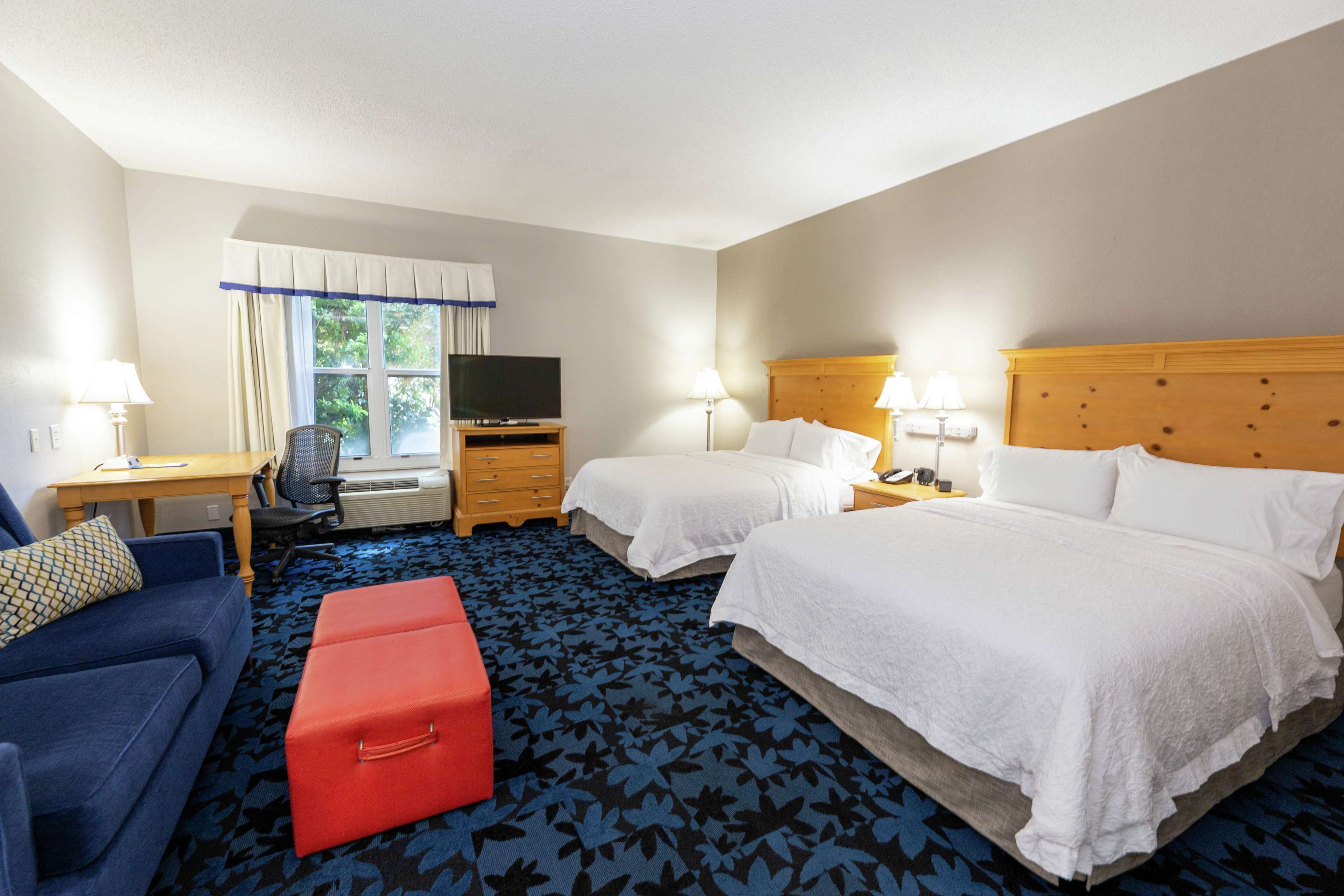 Hampton Inn & Suites Jacksonville Deerwood Park Photo