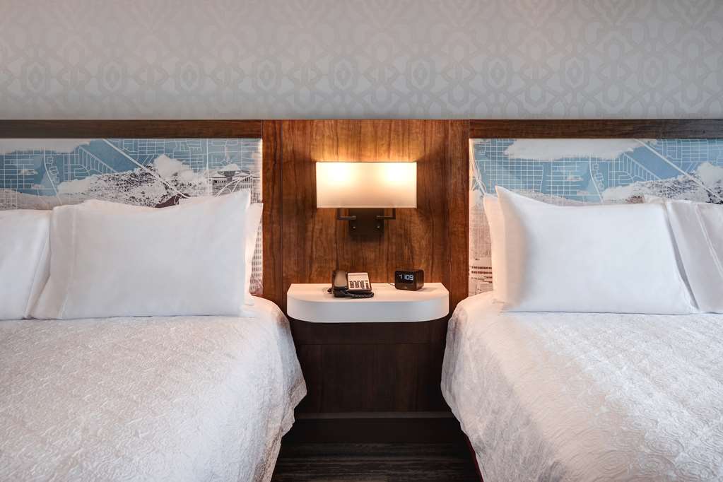 Hampton Inn Tucson Downtown Image