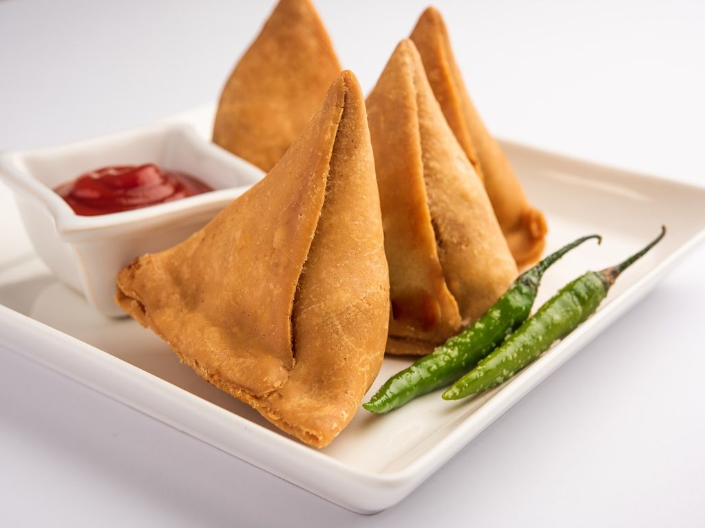 VEGETABLE SAMOSA