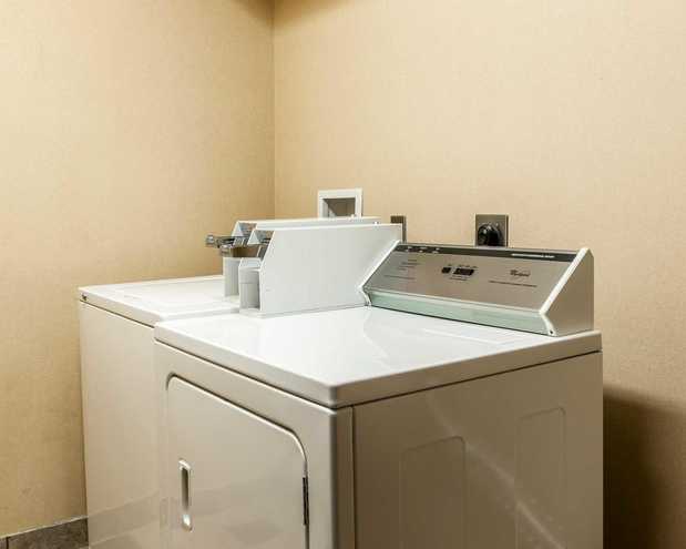 Images Quality Inn & Suites