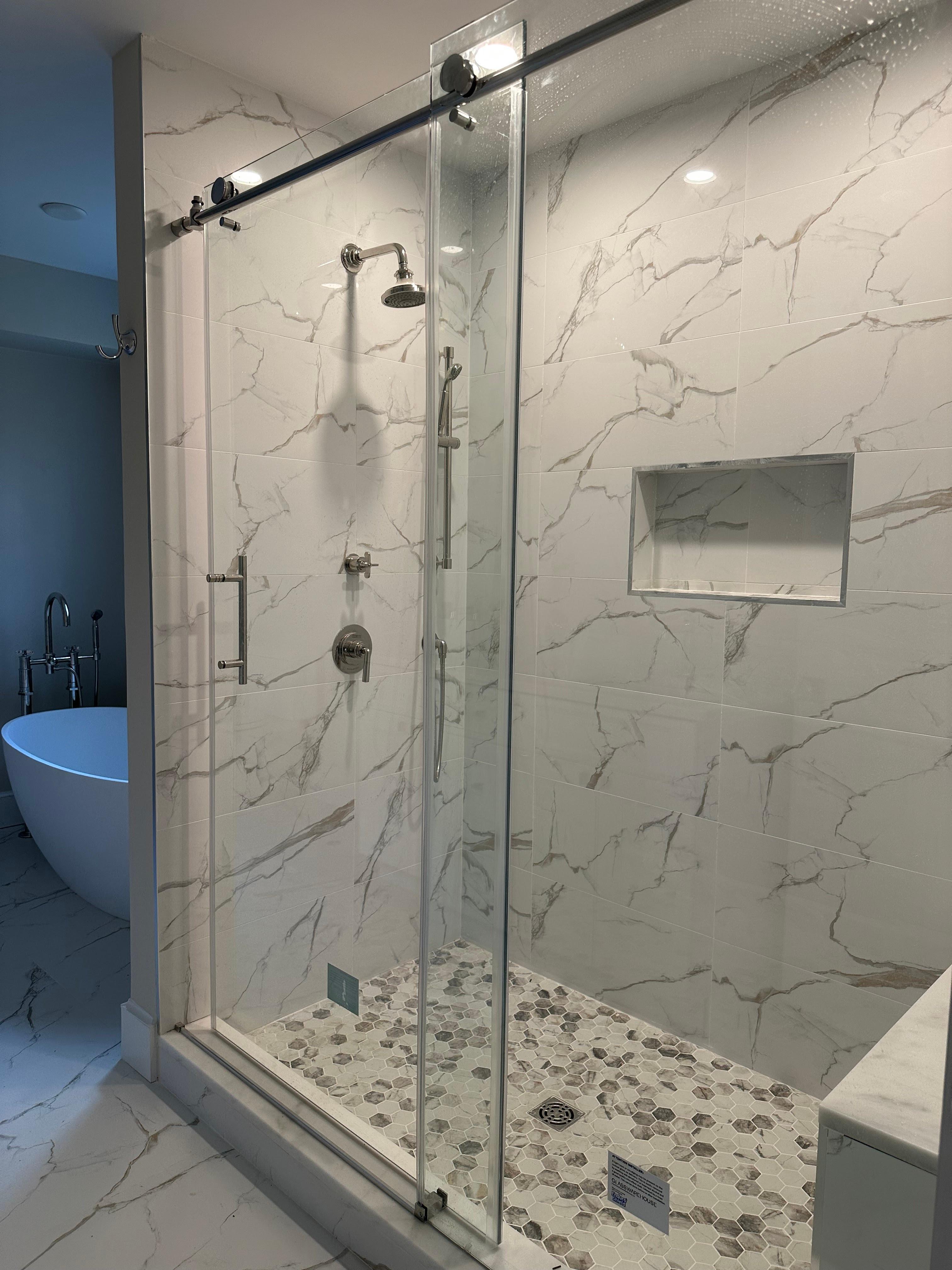 Solimine Contracting Image