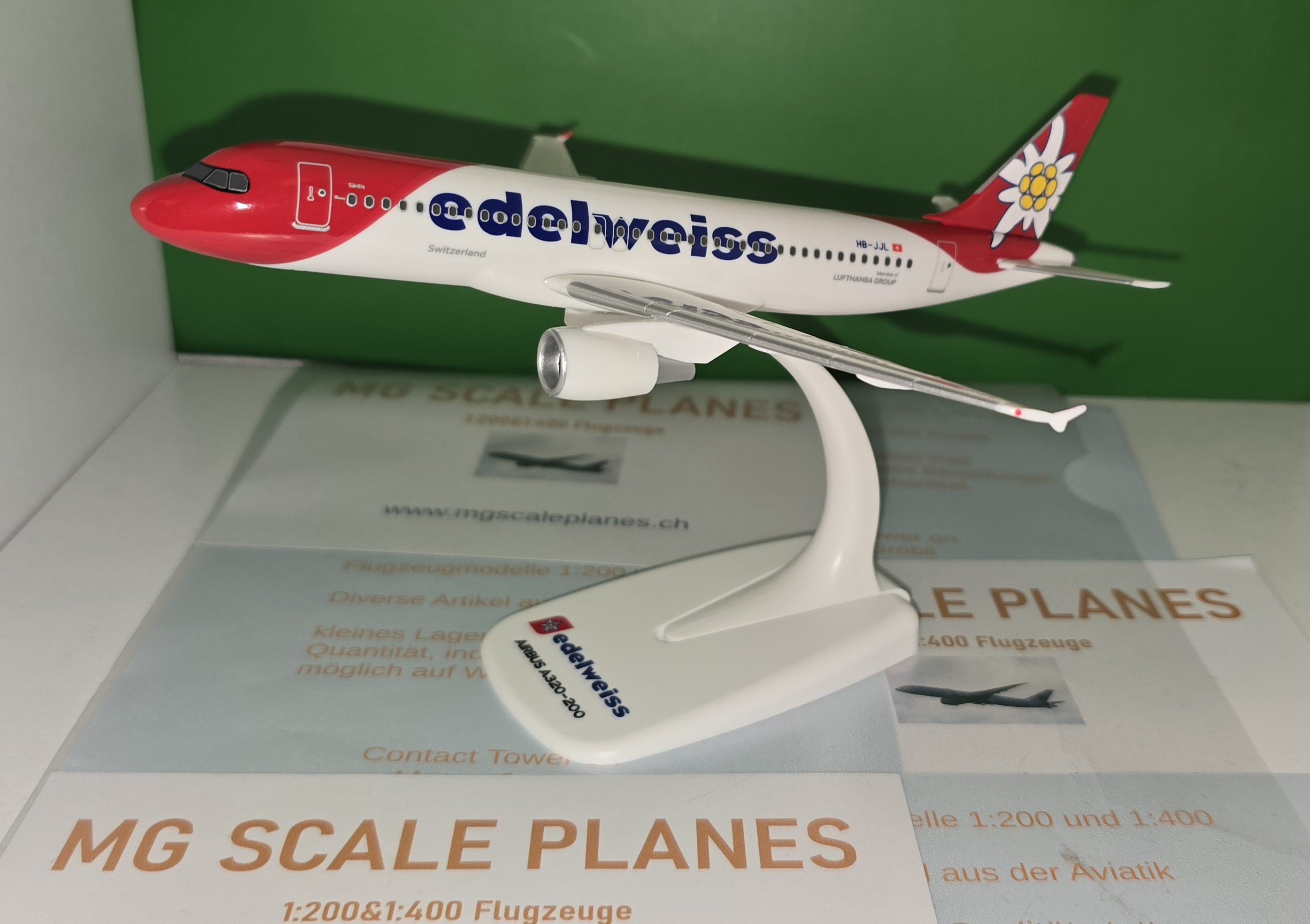 Edelweiss Air Airbus A 320-214 Herpa 1:200