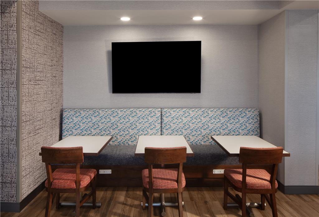 Hampton Inn Evergreen Image