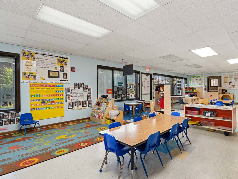 Skyrise School on Whitcomb Ave Image