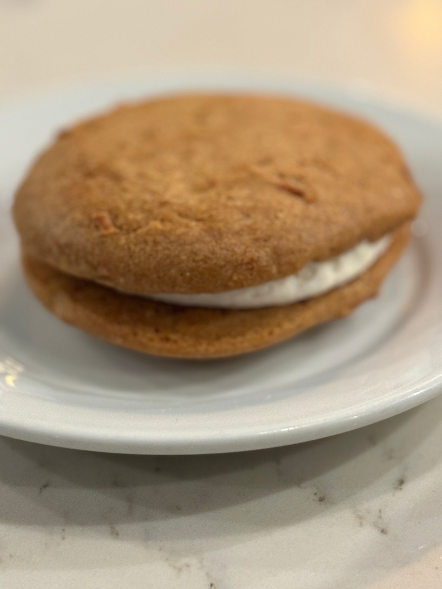 Carrot Cake Whoopie Pie (GF)